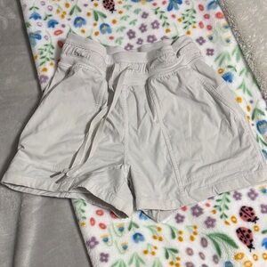 White lululemon shorts